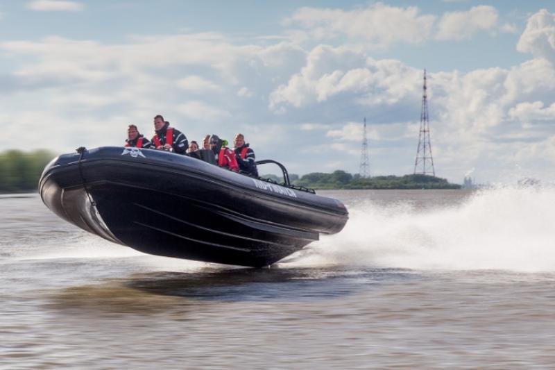 Junggesellenabschied Hamburg Speedboat