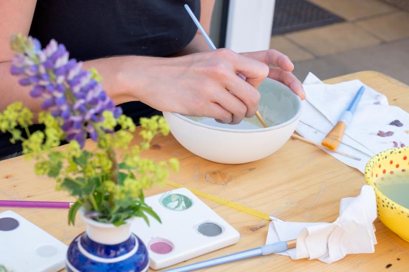 Kreativer JGA? Keramik bemalen in der Malbar Saarbrücken!